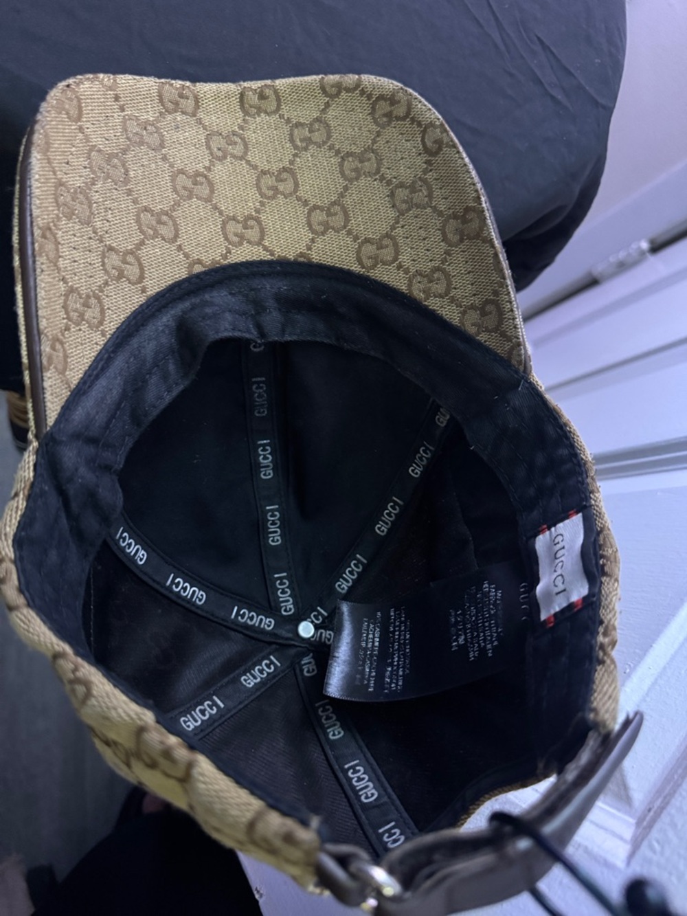 Gucci Beige Monogram Cap with Green and Red Web Stripe - Picture 6 of 6